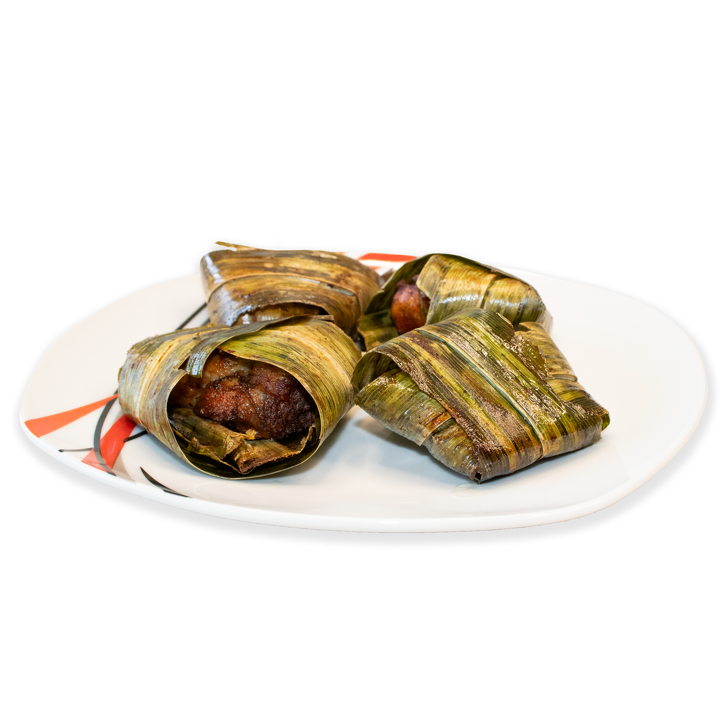 Chicken Chunks im Pandanblatt eingewickelt